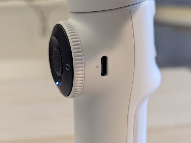 Insta360 Flow 2 手機穩定器開箱：平價入門三軸雲台