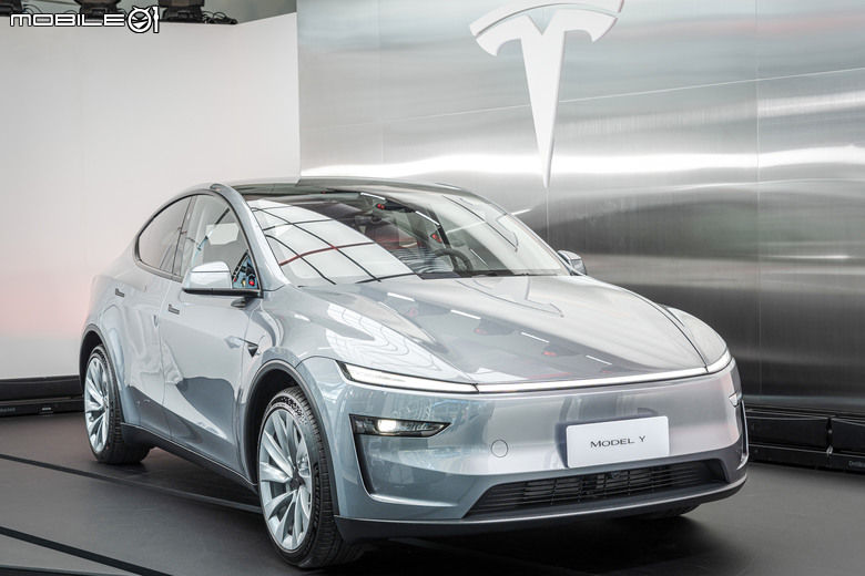 Tesla Model Y 將自6月20日起陸續交車|首批到港車輛約1200台!