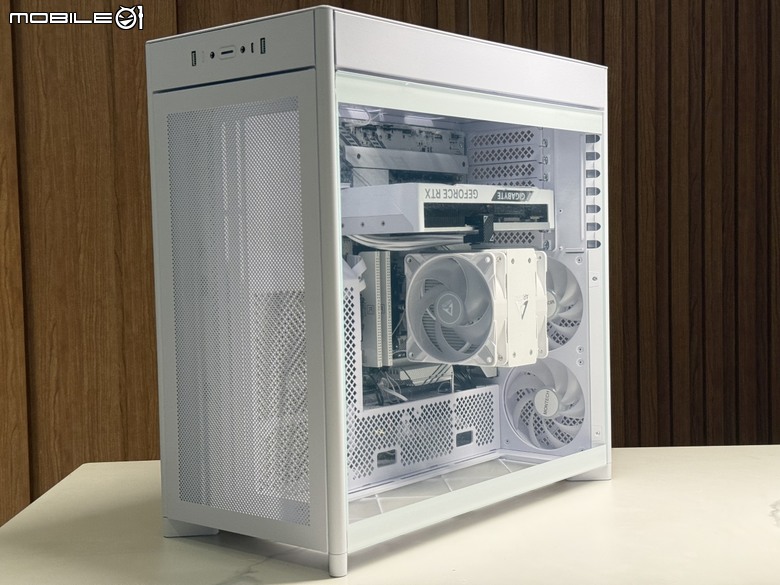 左右都能擺!君主HS01 Pro & 創世紀2代 ATX3.1電源