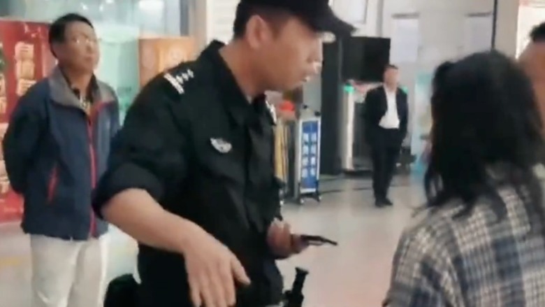 江蘇退伍軍人大喊:我入黨入錯了,當兵當錯了