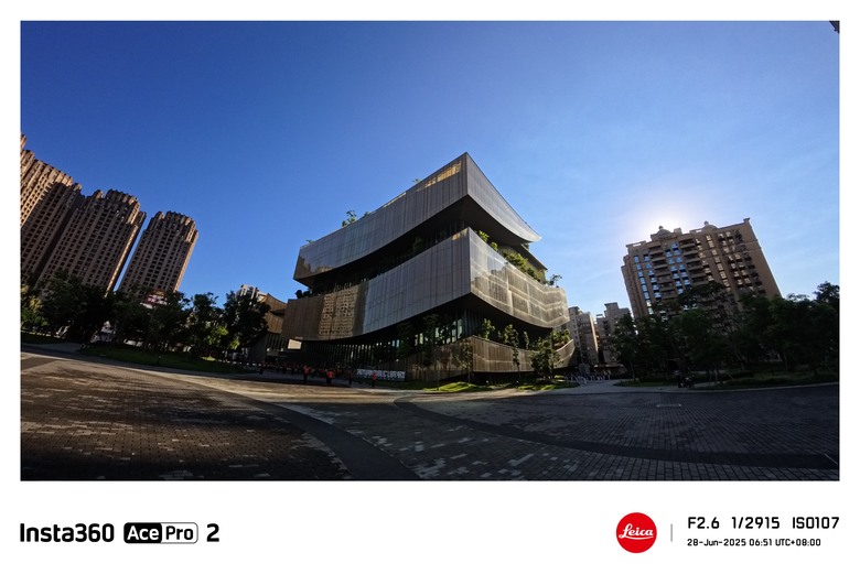 徠卡級運動相機開箱 - Insta360 Ace Pro 2 feat. with Xiaomi 15 Ultra