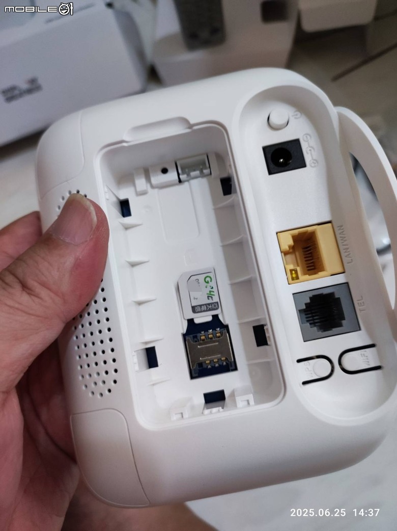 TCL HH40L電話功能4G路由器Cat4 CPE簡易開箱
