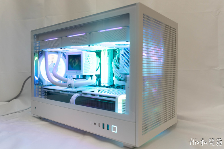 點我看大圖 緊湊小鋼砲載體 九州風神DeepCool CH260