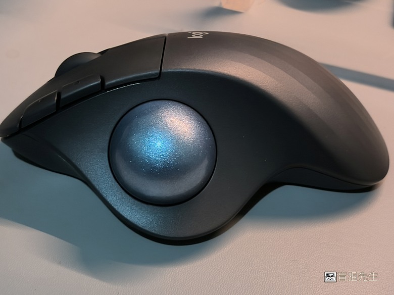 Logi Ergo M575 | 今天跟大家分享一下使用一年心得......