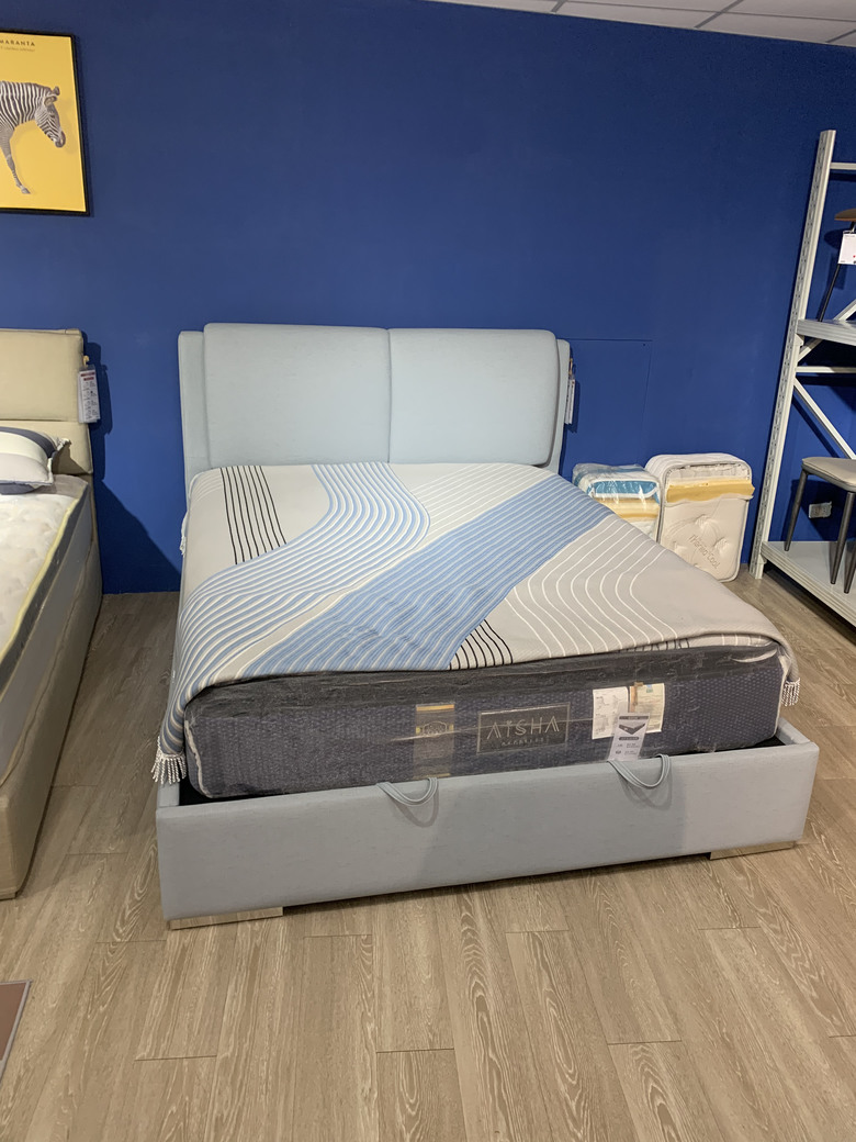 家具工廠挑選：客房擺床組or沙發床?!