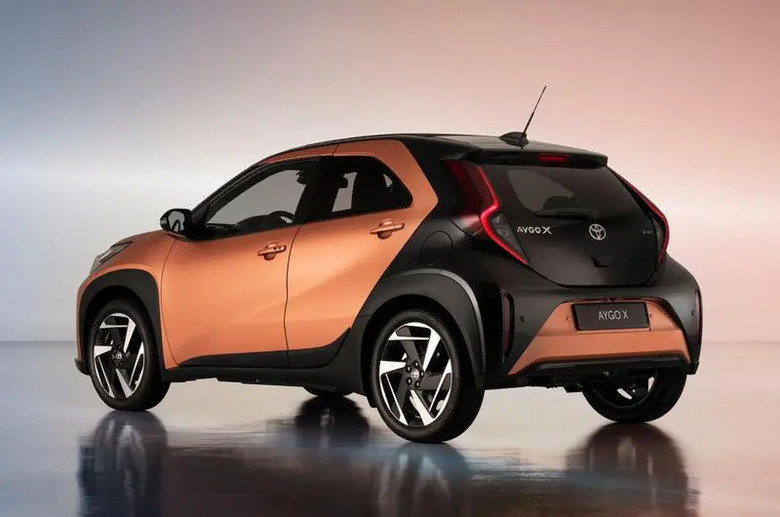 都會帥氣有型小車Toyota Aygo X 導入油電更具靈巧魅力