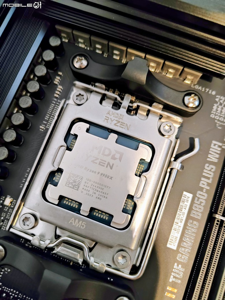 Proxmox 家用伺服器大升級：TUF Gaming B850-Plus WiFi × Ryzen 9 9950X 實戰紀錄