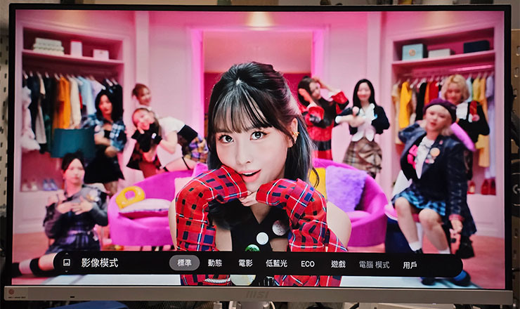 MSI Modern MD272UPSW 開箱實測：一台抵兩台～27 吋 4K 高畫質，內建 Google TV 輕鬆享受串流影音娛樂！