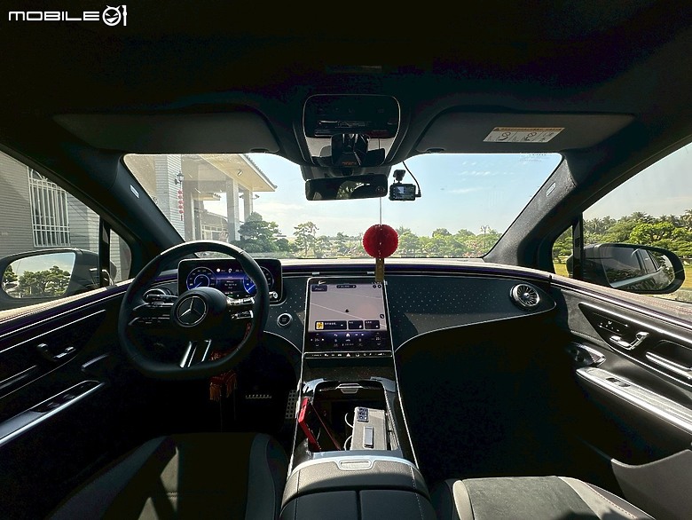 點我看大圖 EQE 350極透MA70/MA40 迎接新的隔熱紙規則