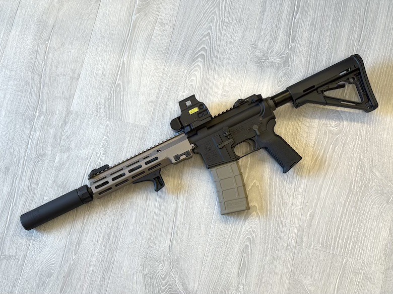 GHK MK16 URG-I 10.3吋版氣動空氣軟槍外觀改裝 | 黑色經典現代套裝歷久不衰