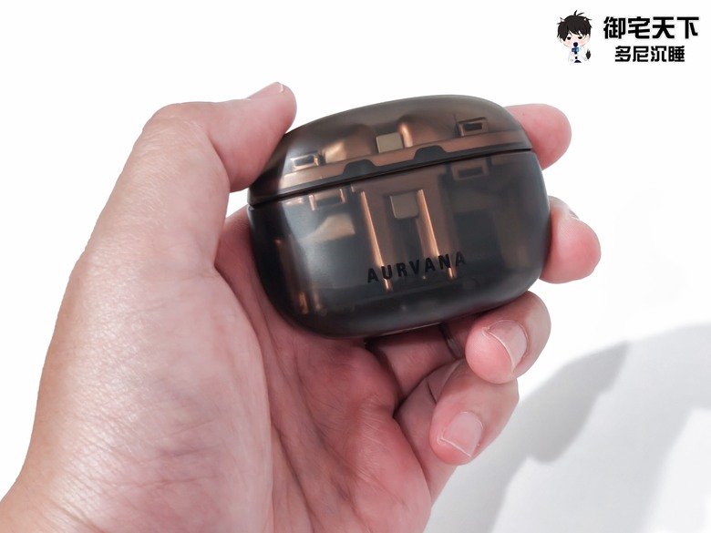 開箱｜Creative Aurvana Ace 2 降噪真無線藍牙耳機 - 半透明設計，搭載 xMEMS 固態單體之作！