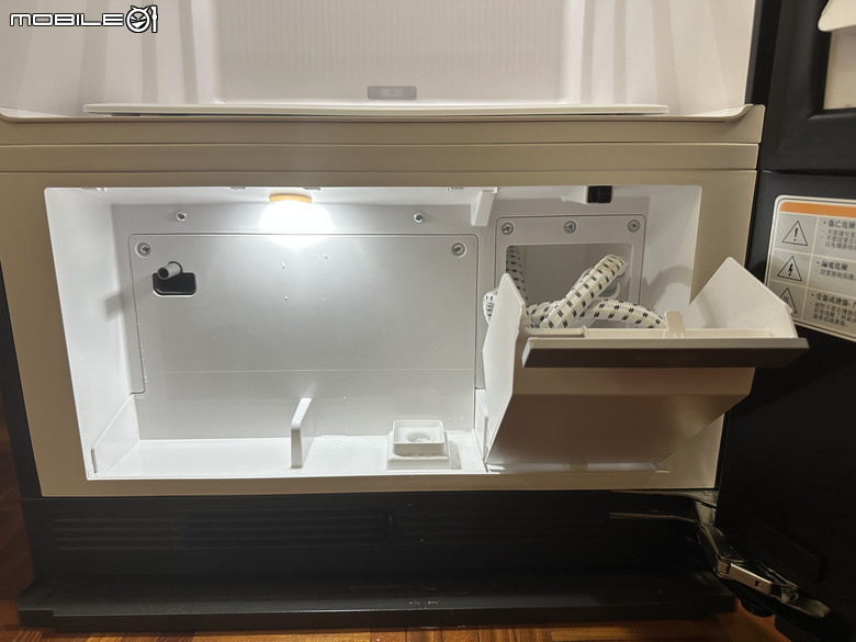 【試用】LG Styler 蒸氣電子衣櫥第二代，內建高壓蒸氣掛燙機，AI護理衣物