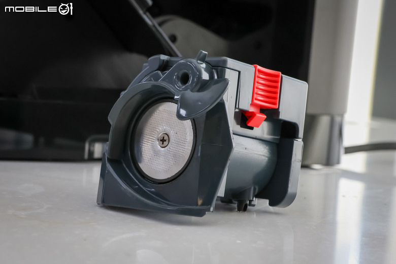 De'Longhi 全自動義式咖啡機使用體驗|專屬冷萃技術+獨立式冷熱奶泡壺設計、隨時隨地來杯風味十足的好咖啡!