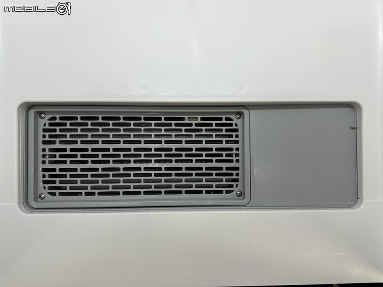 【試用】LG Styler 蒸氣電子衣櫥第二代，內建高壓蒸氣掛燙機，AI護理衣物