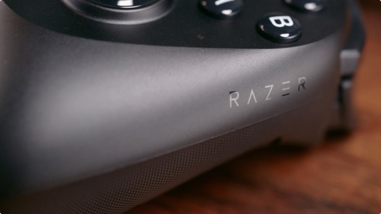 點我看大圖 躺在床上遠端玩《死亡擱淺 2》超爽!Razer Kishi V3 Pro / Razer Kishi V3 Pro XL 開箱