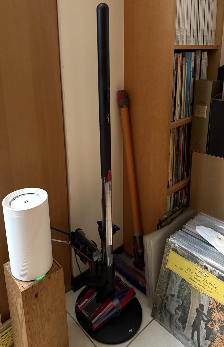 [開箱] Dyson Pencilvac Fluffycones™ (SV50 FC) 吸塵器