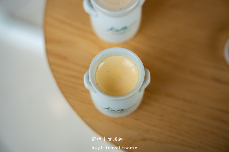 點我看大圖 到嘉必吃!隱藏版嘉農鮮奶布丁,海拔1300公尺精緻茶品牌島座聯名霜淇淋_2025菜單 – 冠婷生活趣