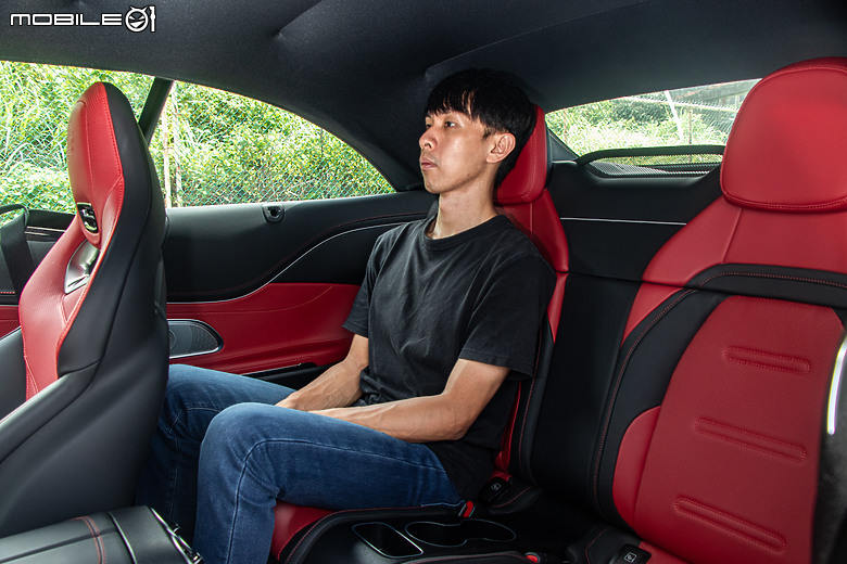 Mercedes-AMG CLE 53 4MATIC+ Cabriolet 試駕｜性能底子一把罩，開篷吹風更逍遙！feat. A208 CLK
