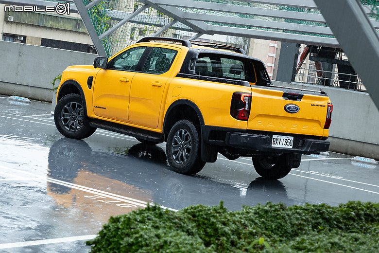 Ford Ranger FRS Edition 試駕｜好開好載，翻山越嶺的好夥伴！