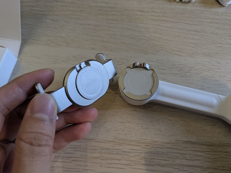 Insta360 Flow 2 手機穩定器開箱：平價入門三軸雲台