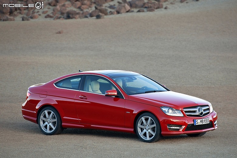 Mercedes-AMG CLE 53 4MATIC+ Cabriolet 試駕｜性能底子一把罩，開篷吹風更逍遙！feat. A208 CLK