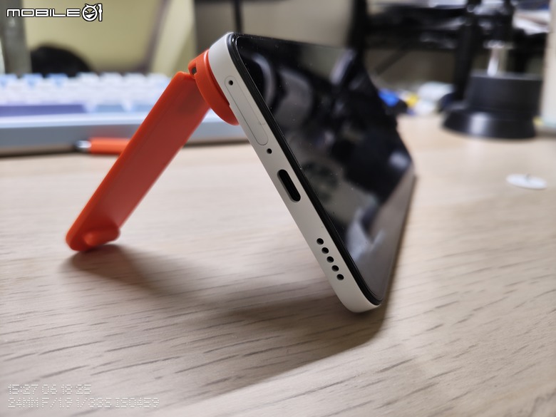 點我看大圖 潮流設計×高性價比:CMF by Nothing Phone 2 Pro 完整開箱