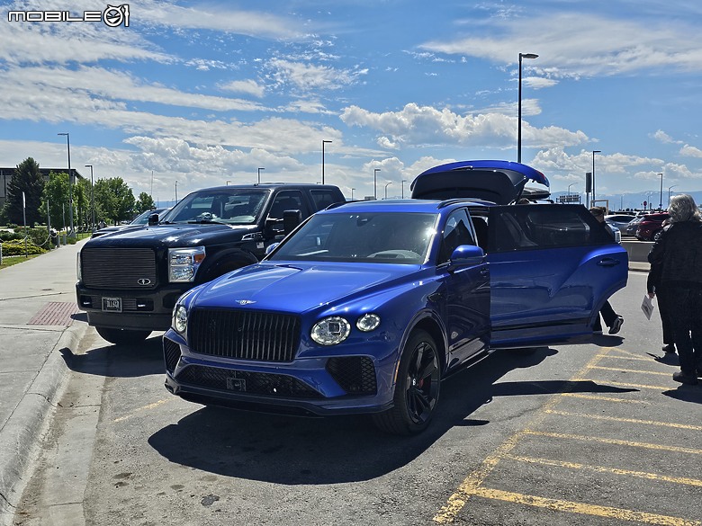 Bentley Bentayga Speed 美國蒙大拿州試駕|黃石公園初訪,操駕身手與聲浪都顛覆以往!