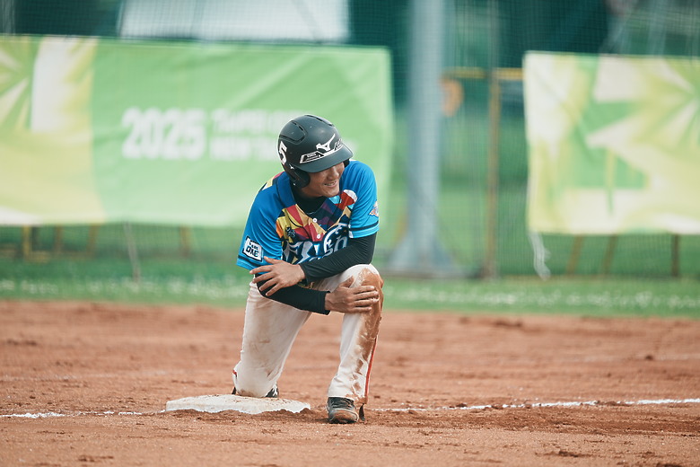 點我看大圖 Sigma 300-600mm f/4 DG OS Sports 評測報告|超望遠內變焦新標竿、一鏡封神誰與爭鋒!
