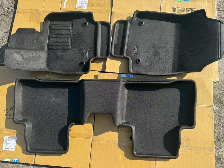 密合、防水、好清理的3D Mats卡固踏墊
