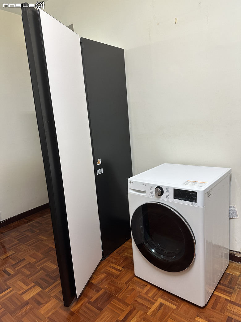 【試用】LG Styler 蒸氣電子衣櫥第二代，內建高壓蒸氣掛燙機，AI護理衣物