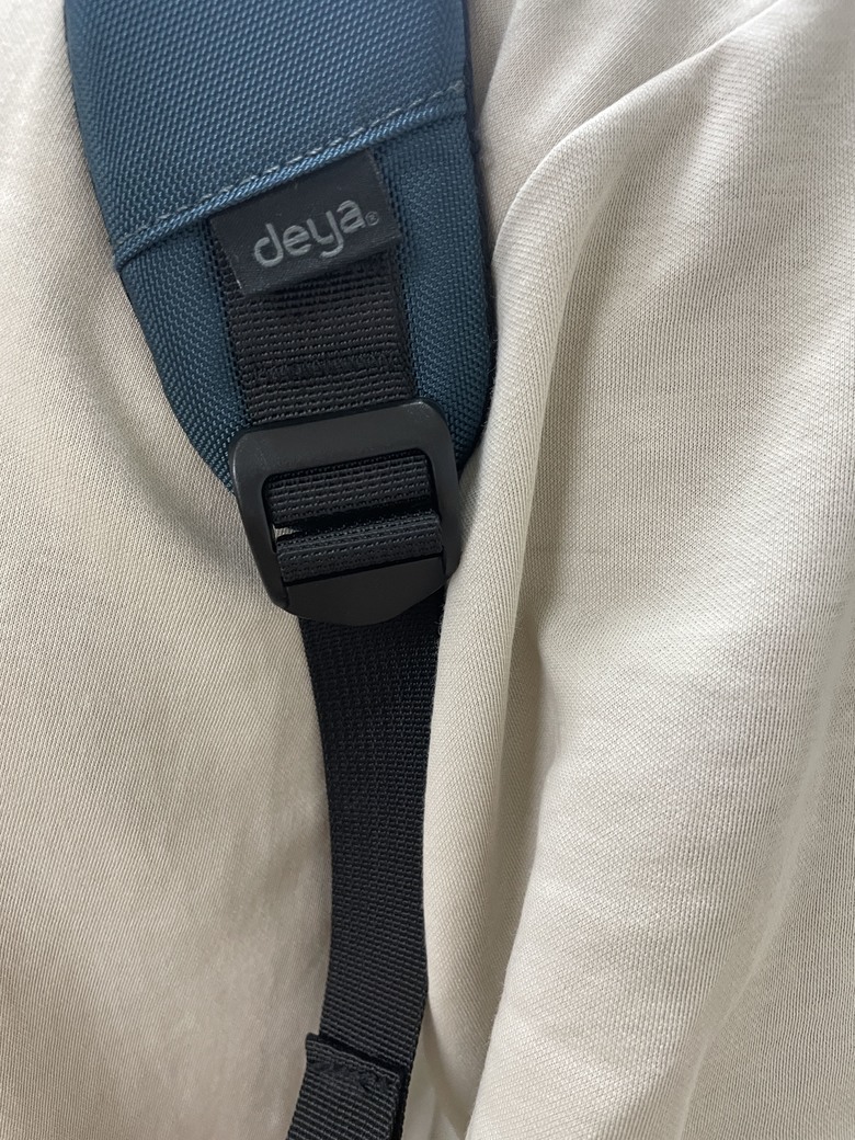 開箱-deya clever機能電腦後背包-收納好拉合出差好夥伴