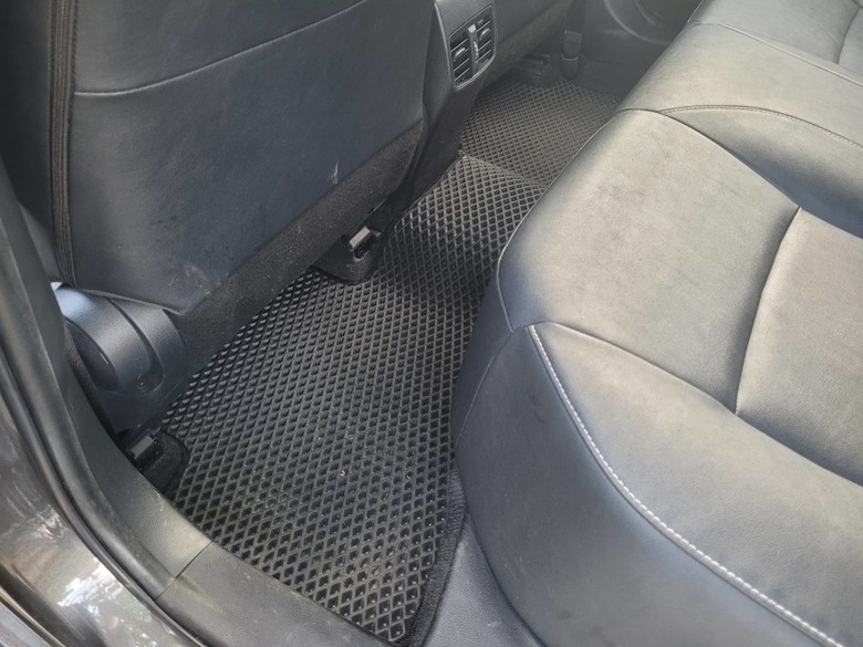 舊車升級成新車感~3D卡固踏墊翻新分享