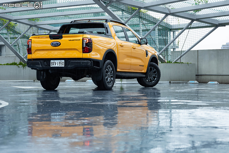 Ford Ranger FRS Edition 試駕｜好開好載，翻山越嶺的好夥伴！