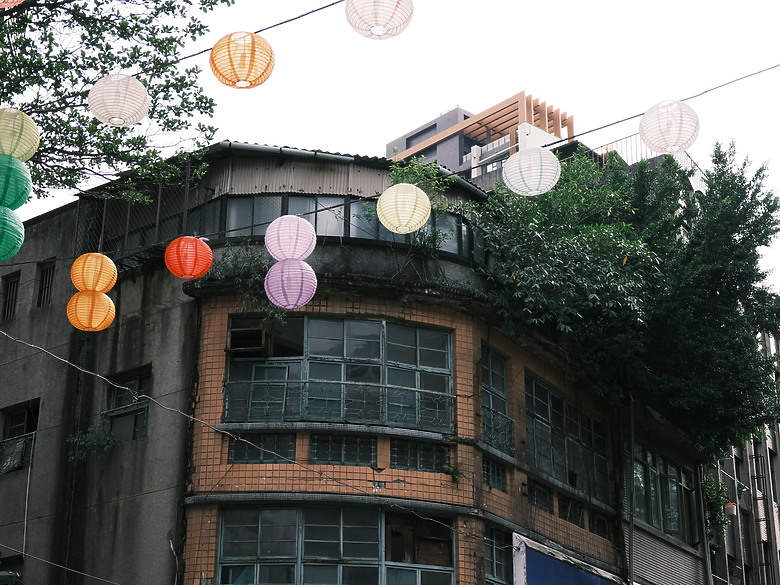 點我看大圖 FUJIFILM GFX100 RF 評測報告|為構圖加上轉盤、畫素破億的中判隨身機!