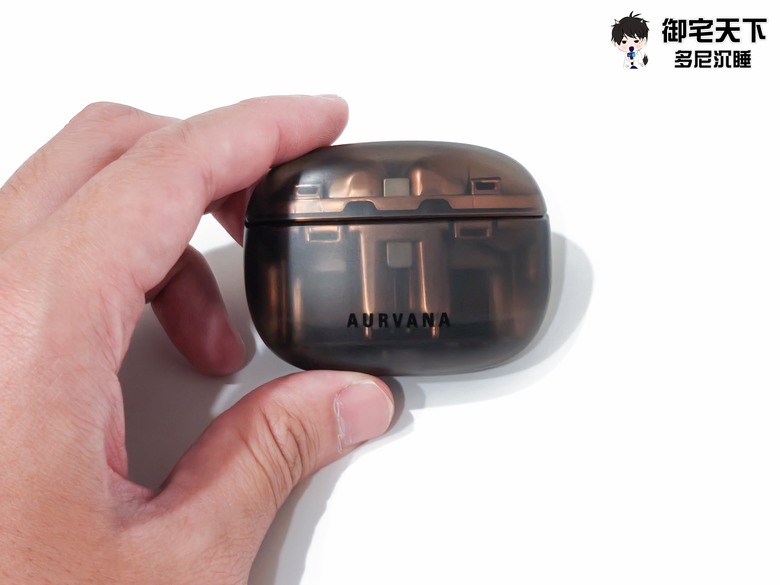 開箱｜Creative Aurvana Ace 2 降噪真無線藍牙耳機 - 半透明設計，搭載 xMEMS 固態單體之作！