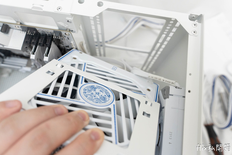 點我看大圖 緊湊小鋼砲載體 九州風神DeepCool CH260