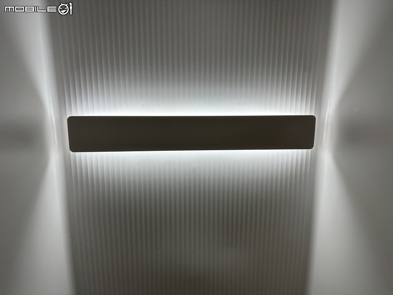 【試用】LG Styler 蒸氣電子衣櫥第二代，內建高壓蒸氣掛燙機，AI護理衣物