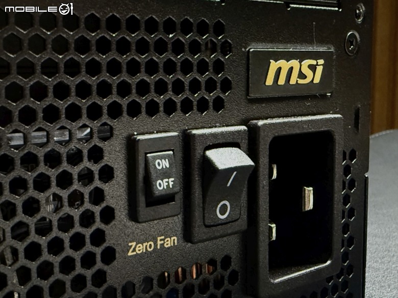 旗艦規格！MSI MEG Ai 1600T 數位電源