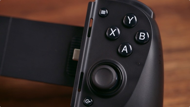 點我看大圖 躺在床上遠端玩《死亡擱淺 2》超爽!Razer Kishi V3 Pro / Razer Kishi V3 Pro XL 開箱