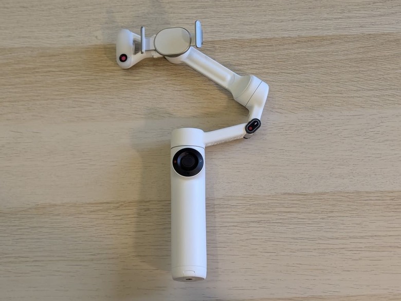 Insta360 Flow 2 手機穩定器開箱：平價入門三軸雲台