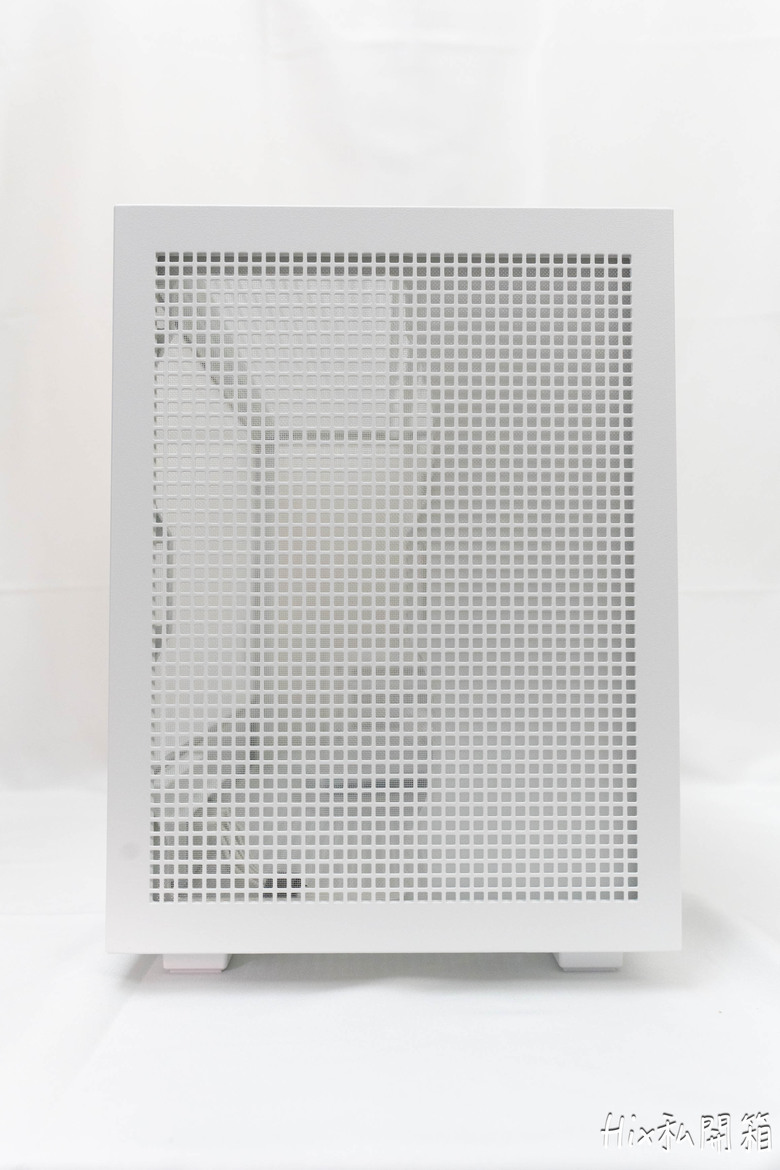 點我看大圖 緊湊小鋼砲載體 九州風神DeepCool CH260