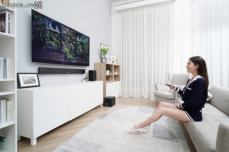 三星 Soundbar HW-QS700F 體驗|桌置壁掛隨心擺放,杜比全景聲音質不妥協!