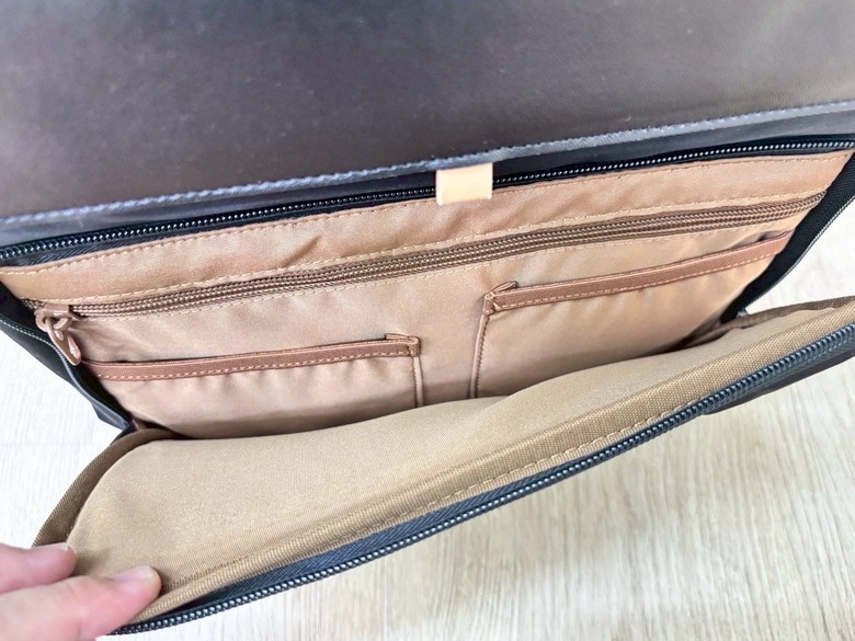 開箱|GAKU快樂揹兒童護脊書包