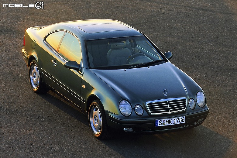 Mercedes-AMG CLE 53 4MATIC+ Cabriolet 試駕｜性能底子一把罩，開篷吹風更逍遙！feat. A208 CLK