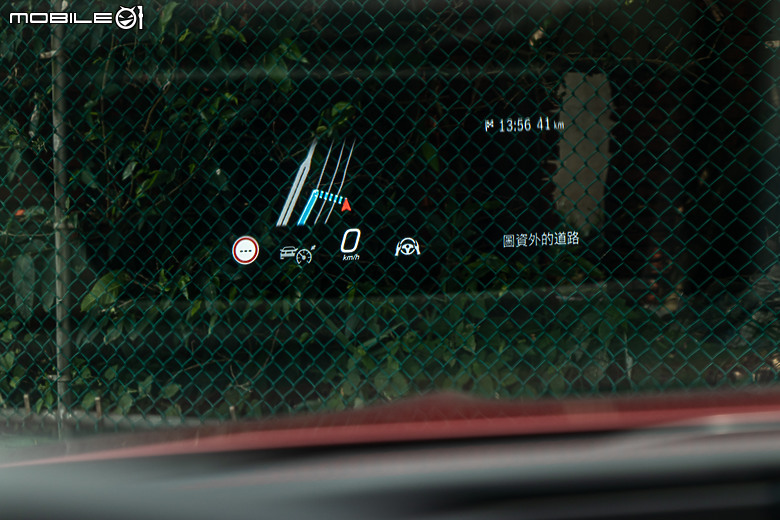 Mercedes-AMG CLE 53 4MATIC+ Cabriolet 試駕|性能底子一把罩,開篷吹風更逍遙!feat. A208 CLK