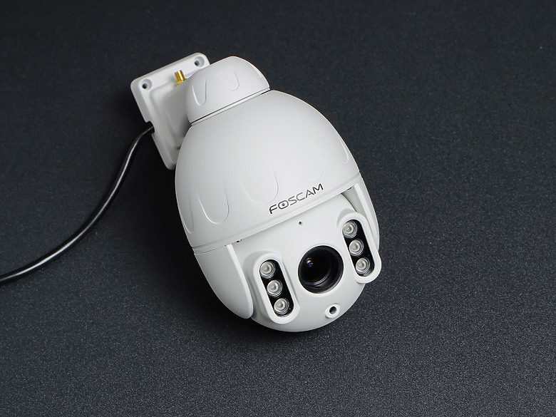 [開箱] FOSCAM SD2 2.4/5G Wi-Fi 360度可變焦4X ipcam 室外型 無主機監視器