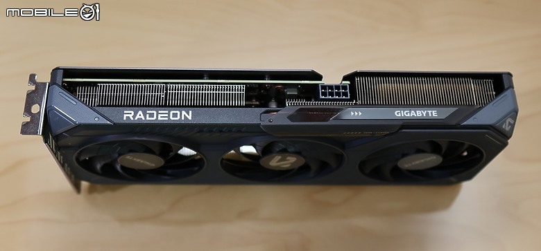 [NV v.s. AMD] 狙擊 NV 5060 技嘉 Radeon RX 9060 XT GAMING 開箱