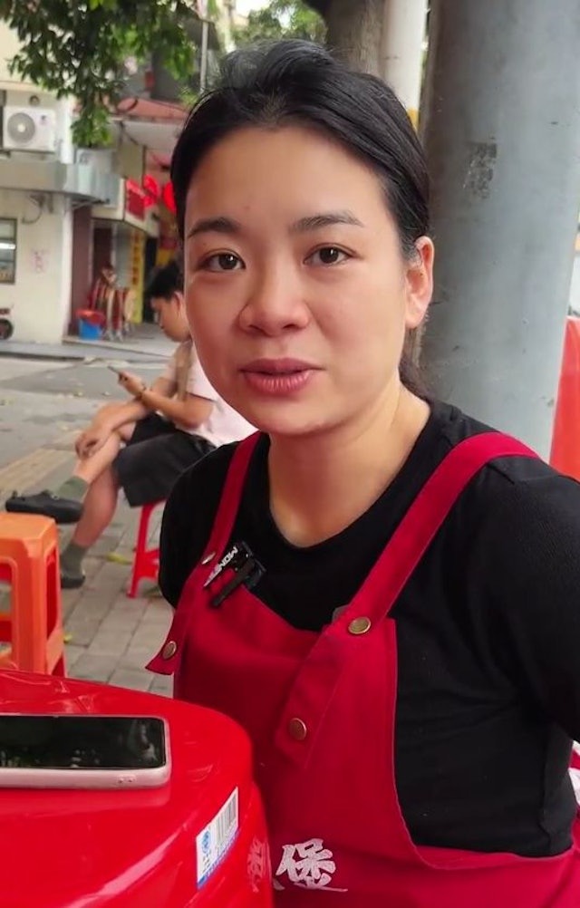 江門餐廳免費供應白飯，白髮老人天天報到突消失，老闆娘發聲了