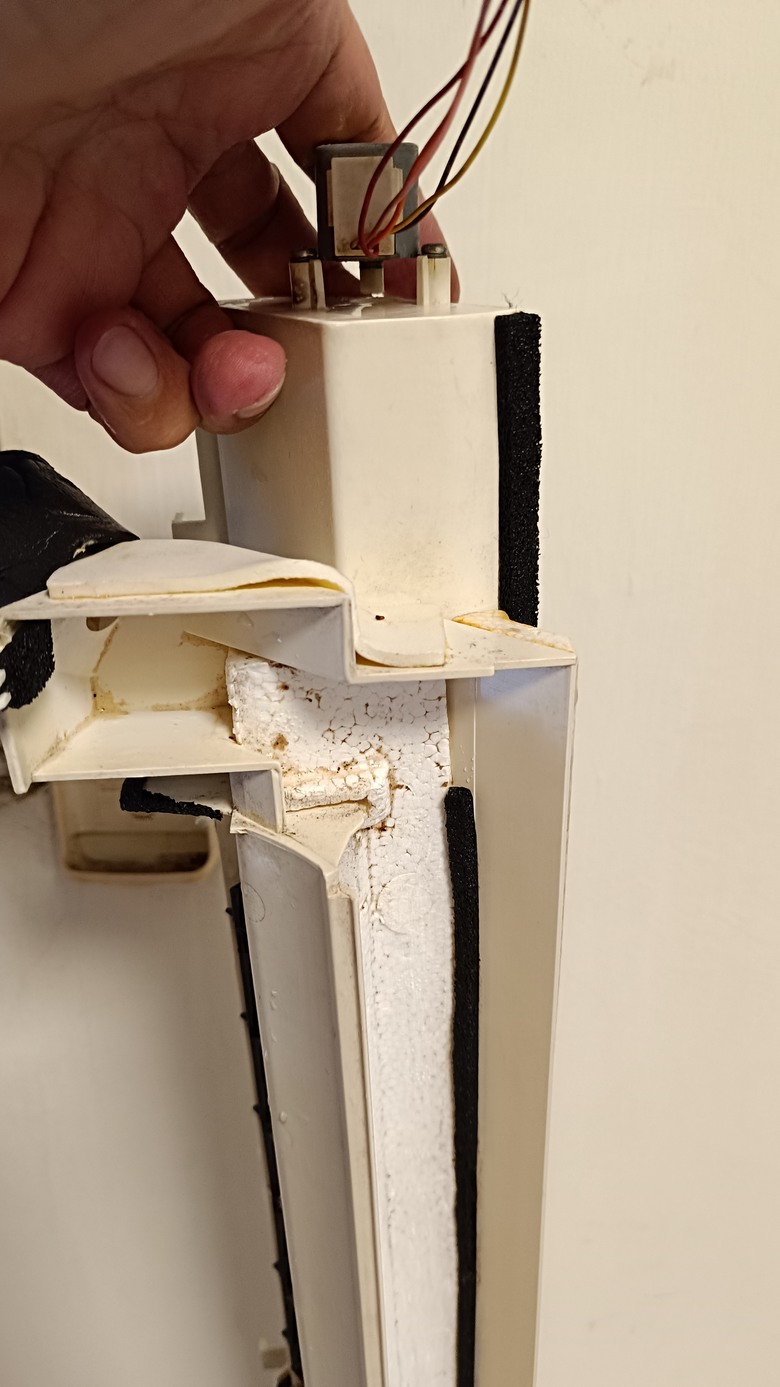 點我看大圖 連假閒閒沒出門,來洗洗冷氣