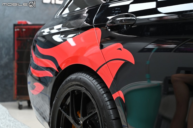 [分享]AMG E43 ESTATE F1 SAFETY CAR 塗裝 彩貼分享